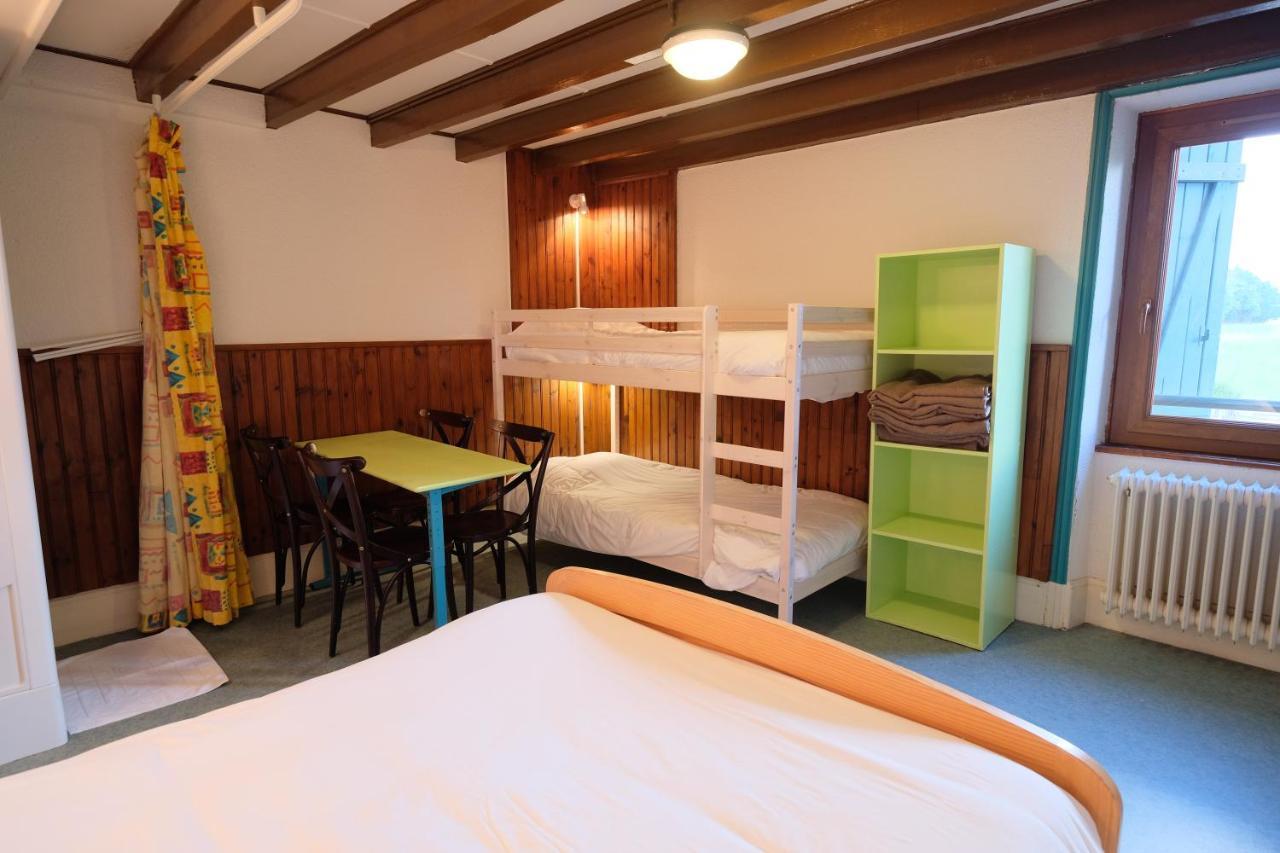 Les Quatre Vents Hotel Courpiere Exterior photo